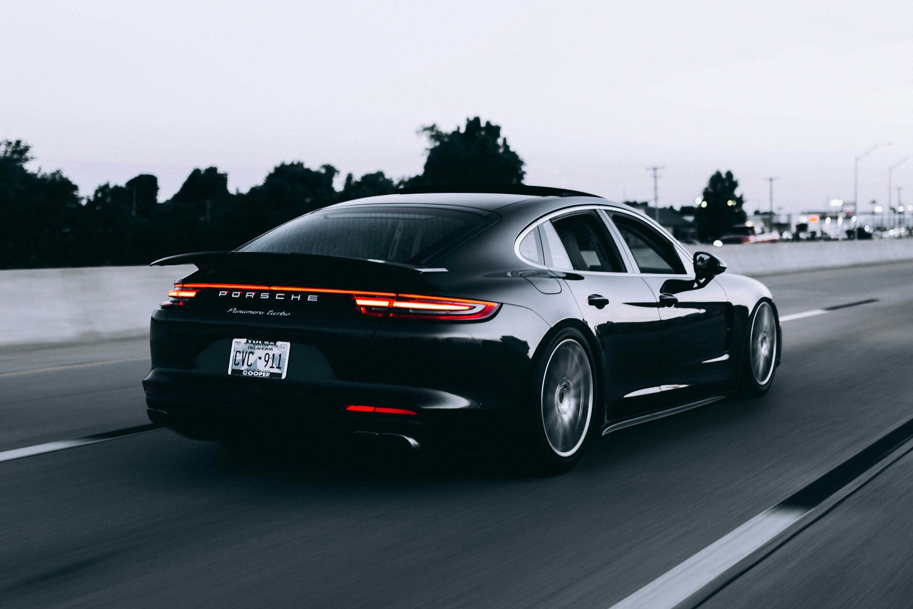 Driving image used on the Vantage Driving website